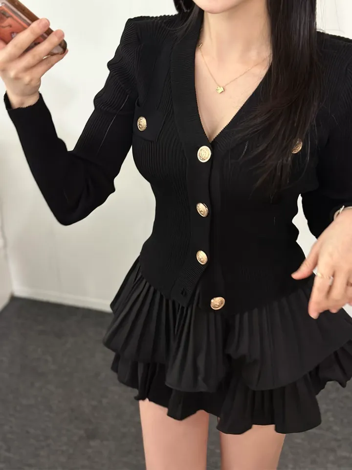 [S~L/코디SET]금장 버튼 골지 니트 슬림핏 쫀쫀 스판 브이넥 긴팔 가디건 캉캉 주름 치마 플레어 플리츠 치마바지 속바지내장 a라인 미니 스커트 투피스 세트 페미닌 데이트룩 상세 이미지 23