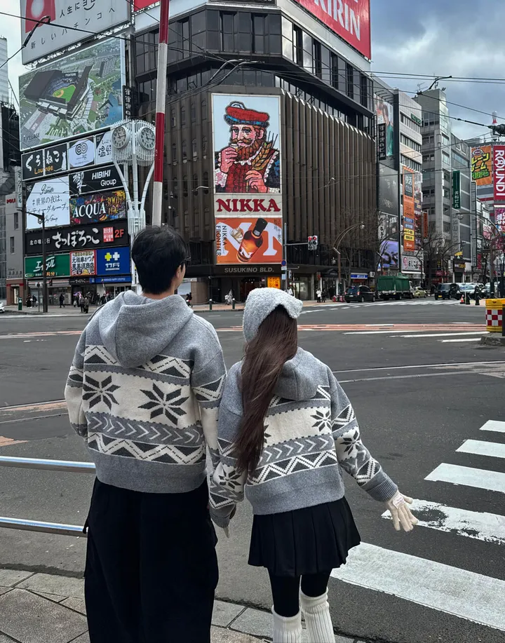 ✨MADE/당일출고✨[크롭or남녀공용] 도톰고퀄 2사이즈 노르딕 후드 캐시 울 가디건 여자 크롭 남녀공용 자체제작 커플룩 시밀러룩 겨울 연말 크리스마스 겨울니트 커플니트 고퀄리티 상세 이미지 8