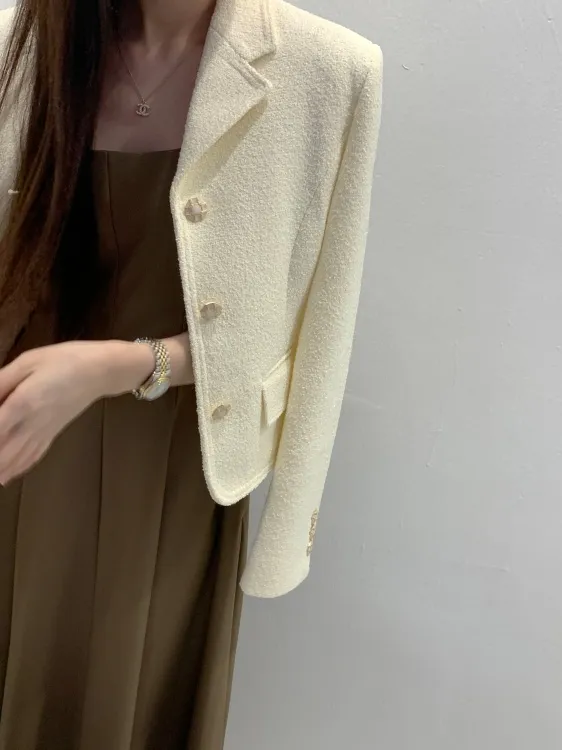 [24f/w버전]✨뉴샤르망 부클울 자켓 백화점동일 S라인 트위드 카라 금장버튼 반 코트 4color 상세 이미지 7