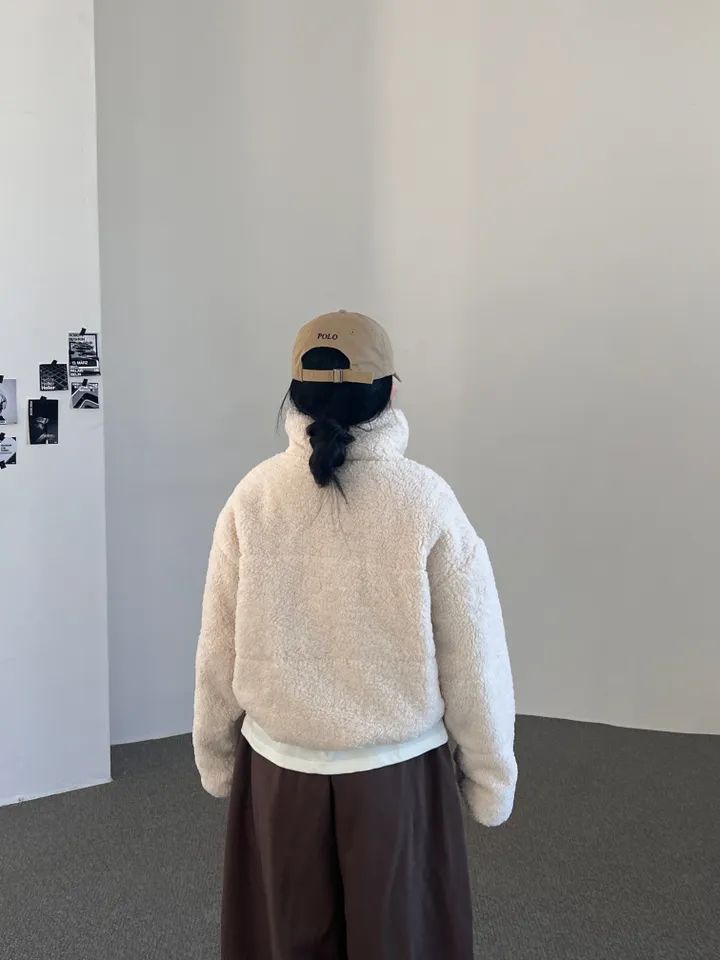 교복템 - 뽀글이 크롭 하이넥 양털패딩 - 점퍼 상세 이미지 9