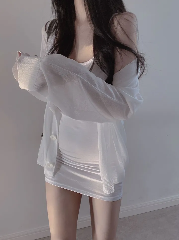 촤르르 툭걸치는 여름 시스루 단추 박시가디건 2컬러 상세 이미지 8