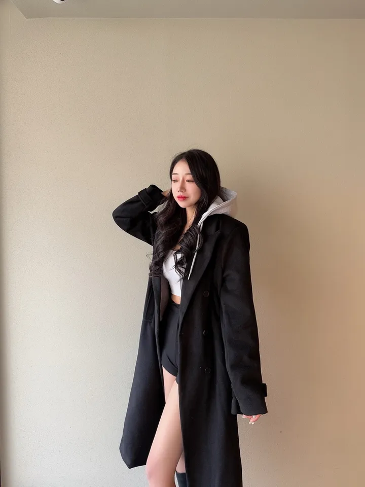 [패드내장/일체형/맥시롱기장감] 루즈핏 울 모직 후드 레이어드 롱 뒷트임 코트 1COLOR 상세 이미지 12