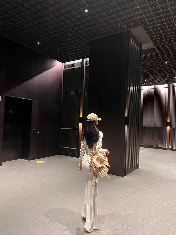 (THEMANON MADE) 로잘린 하이넥 맥시 스커트 투피스 세트 (3color) 상세 이미지 28