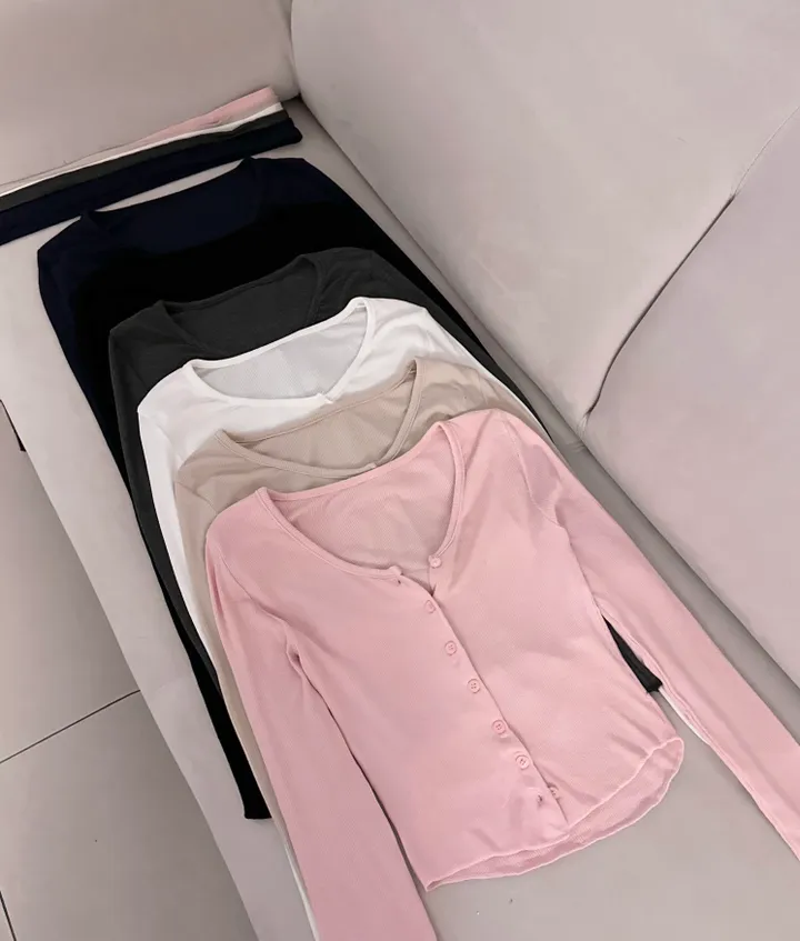 [리얼핏보장!!/타이set] 섹시글램 슬림핏 여리 가디건 스카프 세트 투피스 크롭 버튼 브이넥 모달 스판 여친룩 베이직 기본 레이어드 데일리 데이트룩 봄 가을 신상 청순 여신룩 상세 이미지 27