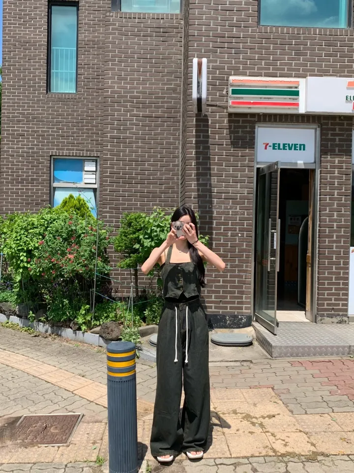 ⁎MADE [코디set/S~L] 치퍼 홀터 데님 크롭 뷔스티에 탑 나시 와이드 롱 생지 워싱 데님 청 팬츠 투피스 세트 <여행룩/힙/빈티지/인생샷!> 상세 이미지 19