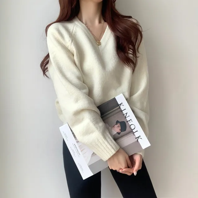 [ 무조건 소장 추천! 인기만점 ] 데일리 루즈핏 V넥 니트 상세 이미지 11