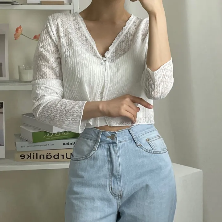 [1+1할인/여리핏/비치웨어] 여름 시스루 펀칭 레이스 프릴 투버튼 브이넥 긴팔 숏 크롭 가디건 (4color) 상세 이미지 8