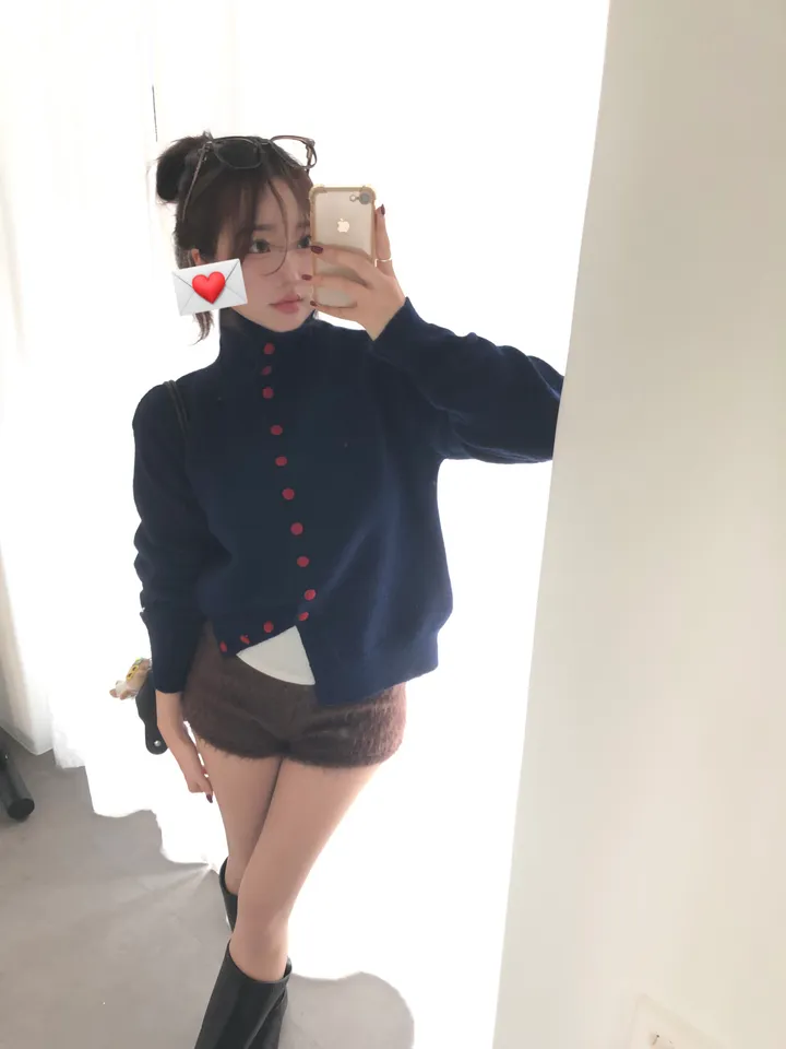 [색감보장🍒/흐물x탄탄! ]레드 콩단추  하이넥 폴라 니트 가디건-3col 상세 이미지 7