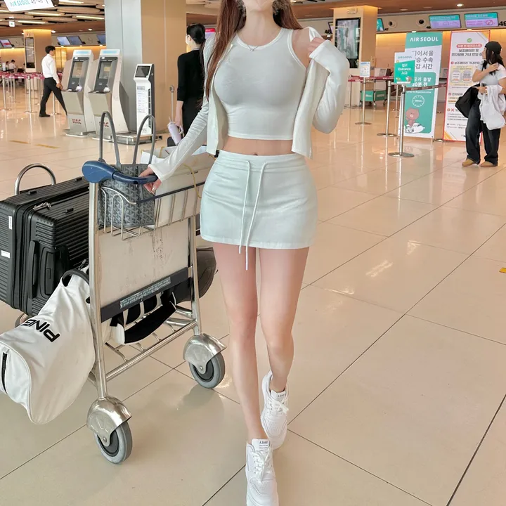 [7일간 6천원할인] [공항룩3세트] *DM폭주* 치마바지 쓰리피스 고퀄리티 나시 가디건 세트 로우 미니스커트 여행룩 공항룩 투피스 쓰리피스 셋업 상세 이미지 3