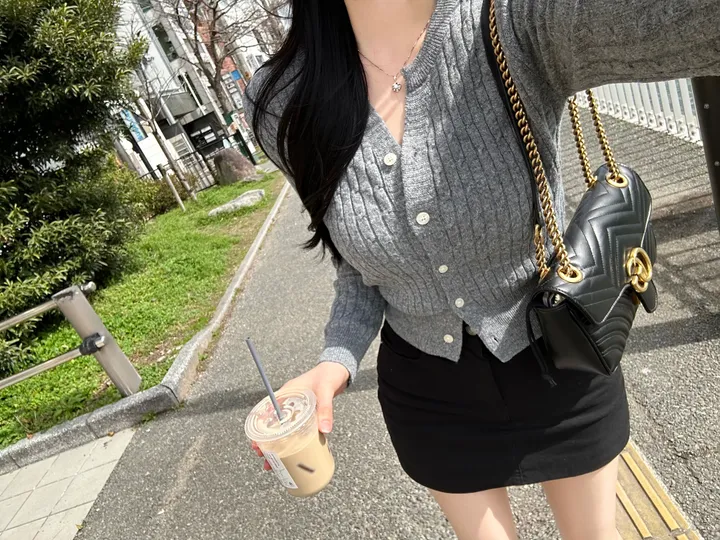 봄데이트룩🩷 밀크 꽈배기 가디건 ( 봄가디건 봄옷 가디건 긴팔가디건 꽈배기가디건 크롭가디건 개강룩 벚꽃 데이트룩 니트가디건 간절기 ) 상세 이미지 3