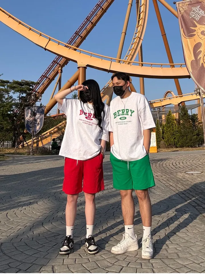 [세트가격🍓/4컬러]베리 남녀공용 커플 빅사이즈 반팔 반바지 세트 국내제작 꾸안꾸 반팔티 팬츠 셋업 커플룩 시밀러룩 츄리닝세트 반소매 여름 마실룩 여행 커플세트 상세 이미지 23