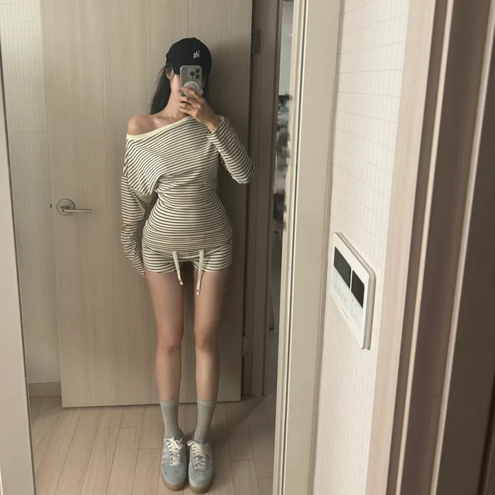 [투피스세트/여리핏] 단가라 스트라이프 투피스세트 오프숄더투피스 상세 이미지 4