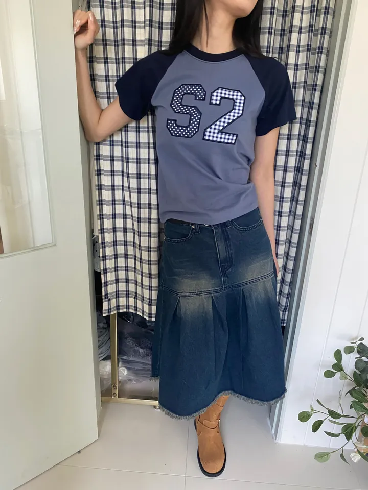 반팔 티셔츠 모델 착용 이미지-S1L49