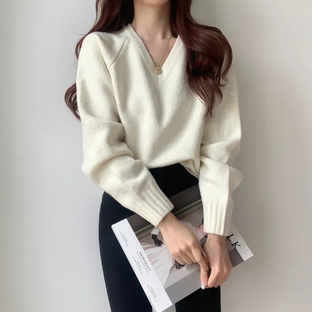 [ 무조건 소장 추천! 인기만점 ] 데일리 루즈핏 V넥 니트 상세 이미지 8
