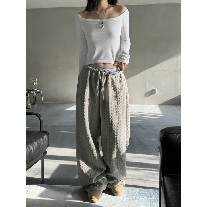 누빔🌡️[UNISEX/소장추천!]퀼트 블랭킷 웜업 케이블 포인트 윈터 루즈 와이드 트레이닝 팬츠(4color/5-7일 여유주문) 상세 이미지 24