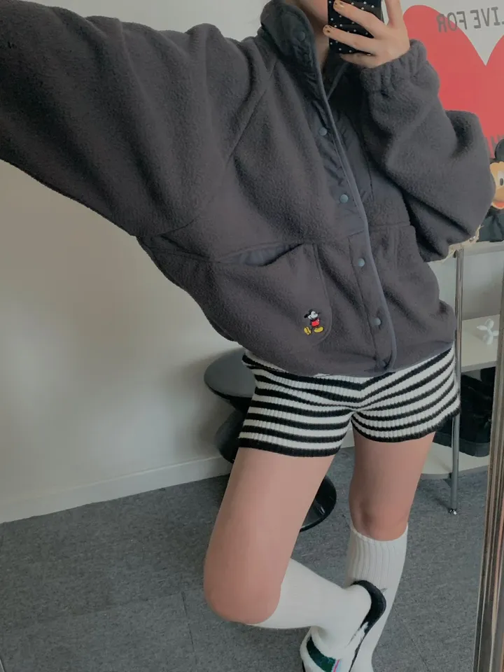 [🌠디즈니정품💭/남녀공용❤️/도링룩단독🤸] 미키 후리스 점퍼 미키마우스 캐릭터 뽀글이 집업 잠바 겨울 아우터 (3color) 상세 이미지 32