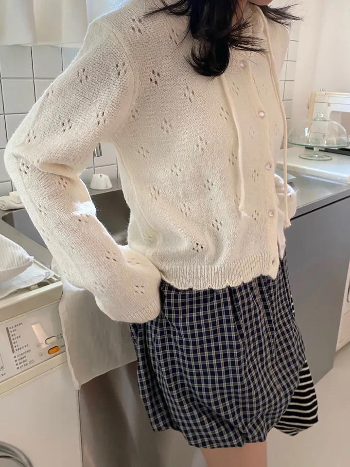 [💖뽀송/주문폭주]버터 플라워 펀칭 루즈핏 아방핏 단추 여리여리 니트 후드 가디건 상세 이미지 26