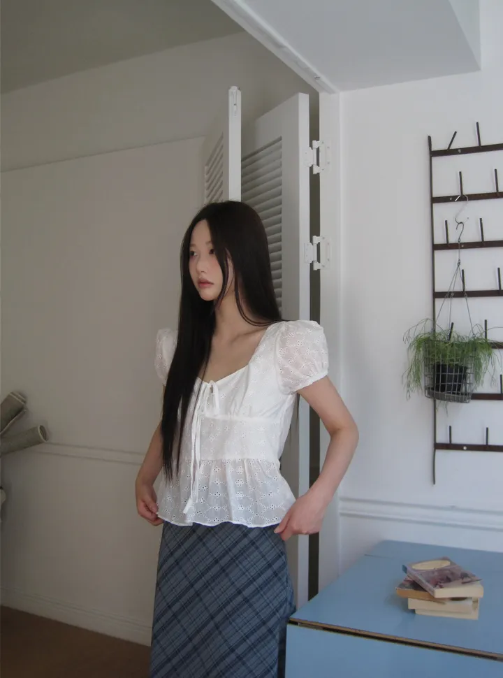 민소매 모델 착용 이미지-S1L27