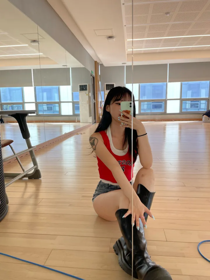 [나시맛집/당일출고] 보스턴 크롭나시 - 3color / 민소매 / 크롭 / 나시 / 무대의상 / 페스티벌 / 여름 / 여름나시 / 댄스 / 헬스 / 운동 / 약골지 / 크롭나시 상세 이미지 4