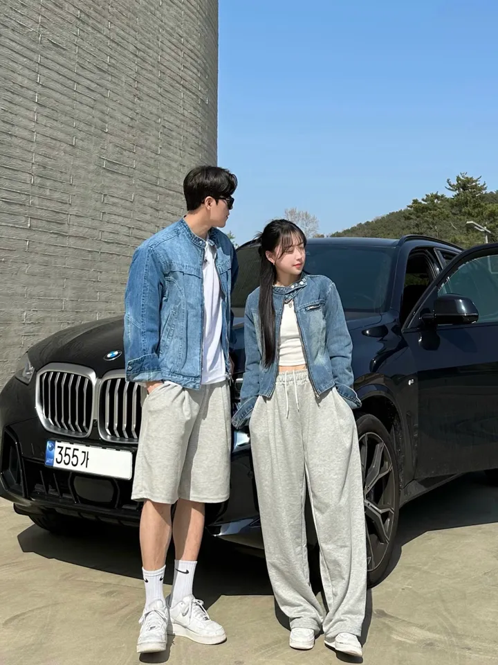 2사이즈! 커플 바이커 청자켓 데님 자켓 흑청 진청 겨울 가을 봄 커플룩 시밀러룩 꾸안꾸 코디 세트 크롭 슬림핏 오버핏 남녀공용 투피스 남자 데이트 빅사이즈 트레이닝  와이드팬츠 상세 이미지 26