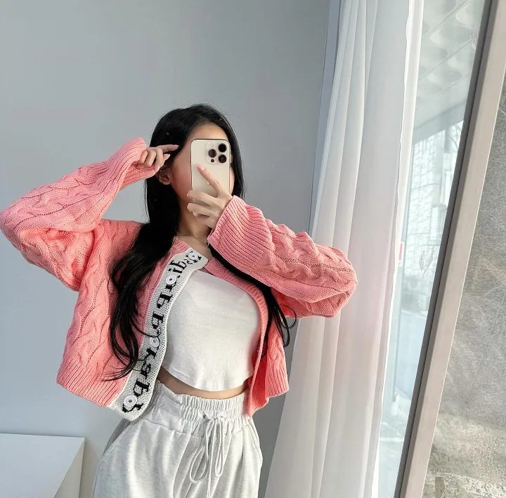 당일배송! *에이블리최저가* 고퀄 레터링 꽈배기 배색 크롭 니트 가디건 6 color 상세 이미지 16