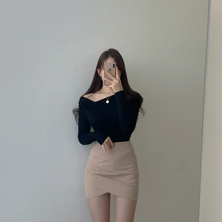 [🚀당일발송🚀]💗MADE💗 글램 촉촉 셔링 오프숄더 슬림 티셔츠 5color 상세 이미지 12