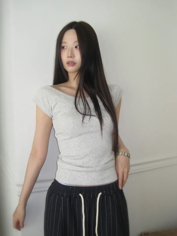 민소매 모델 착용 이미지-S1L38