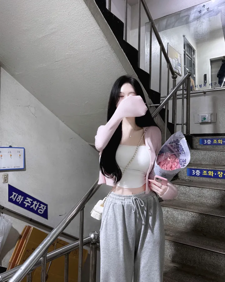 주문폭주*보들*슥걸치는🩷발렌타인 가디건 - 6color / 니트가디건 크롭가디건 브이넥가디건  볼레로 골지 골지가디건 브이넥 니트 간팔 가을 가을옷 가을가디건 핑크 개강룩 상세 이미지 4