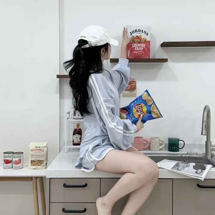 💜원조💜*당일배송* [세트가격!/체형커버] 솜사탕 망고 두줄 입술넥 오버핏 맨투맨 + 돌핀 숏팬츠 트레이닝 투피스 세트 #4colors 상세 이미지 15