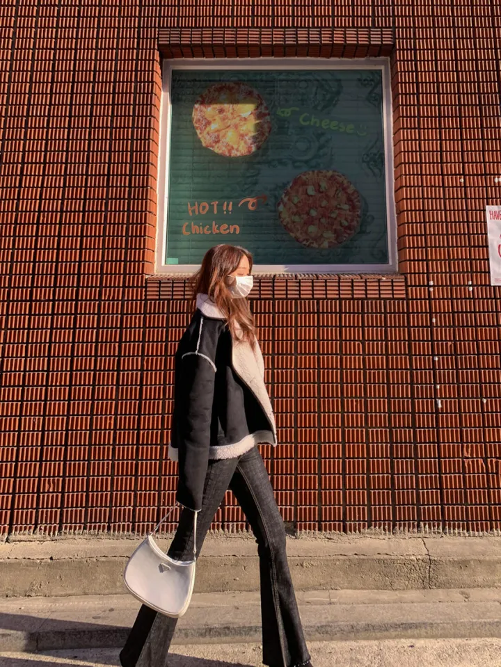 [심쿵핏/털빠짐X] 따뜻 도톰 파스텔 루즈핏 앙고라 모헤어 크롭 브이넥 벌룬 소매 깃털 퍼 니트 가디건 상세 이미지 79