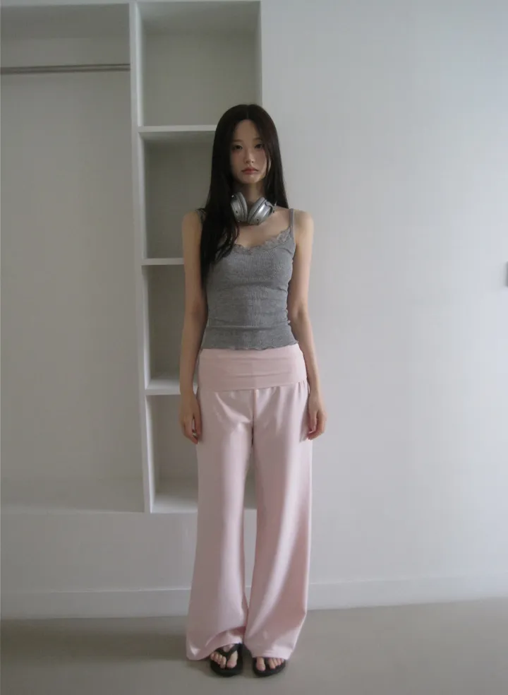 민소매 모델 착용 이미지-S1L31