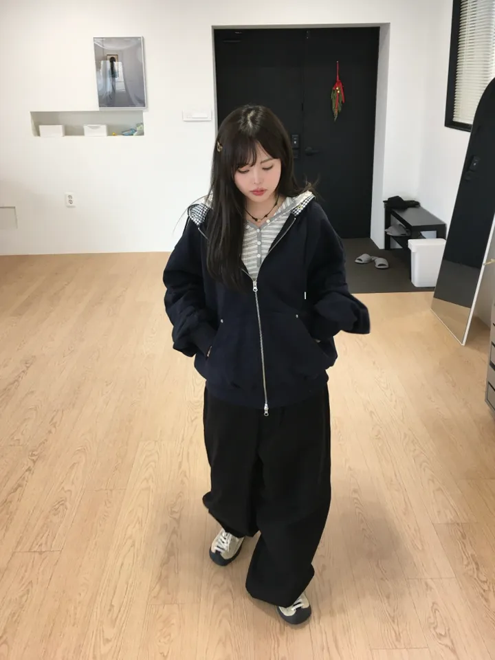 (*주문폭주 입고지연*)(2 color) 체크 패치 투웨이 후드집업 상세 이미지 53