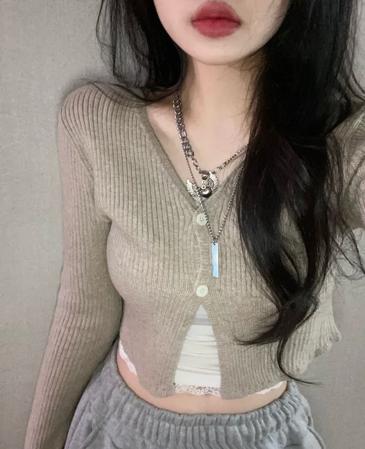 [봄신상🌷/색감보장/부드러워요☁]블라썸 브이넥 투버튼 골지 크롭 가디건 상세 이미지 19