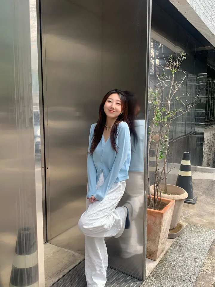 당일발송🔥메르디 브이넥 긴팔 니트 가디건 노랑 레드 화이트 블랙 봄 여름 가을  루즈핏 상세 이미지 62