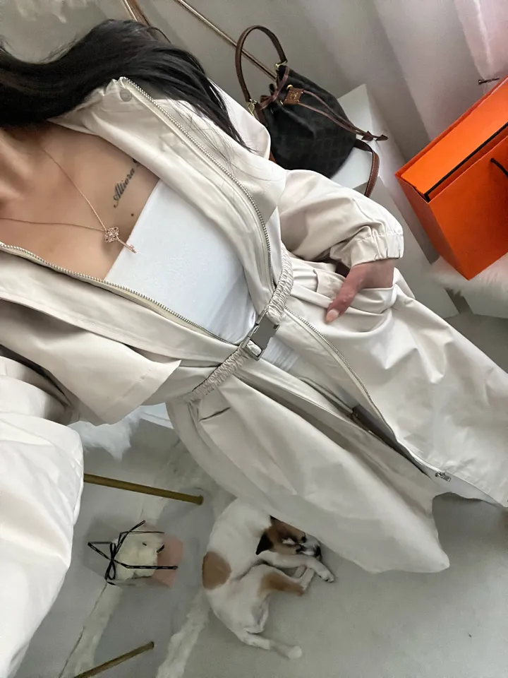 [⚡️당일출고⚡️/프라다원단/투웨이/이중안감/풍성한핏] 버클 밴딩 벨트 세트 후드 롱 트렌치 오버핏 점퍼 코트 (수입) 상세 이미지 29