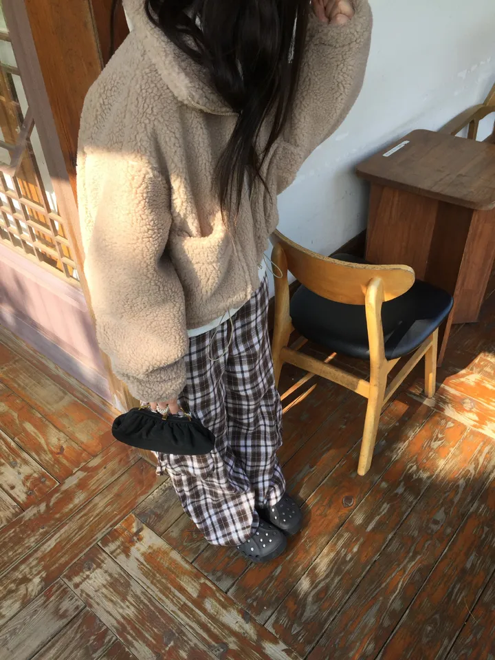 쿠크 하이넥 크롭 양털 점퍼 (4c) 상세 이미지 36