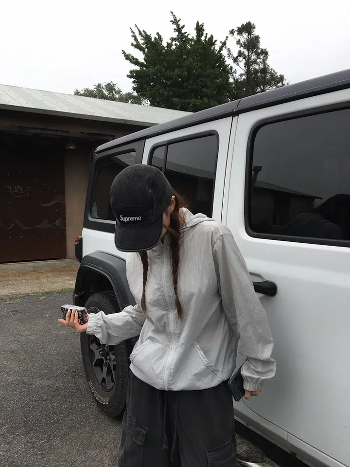 마리 윈드 점퍼 / 크롭 나일론 바람막이 여름 집업 아우터 윈드브레이커 여름바람막이 여름아우터 나일론바람막이 와샤바람막이 크롭바람막이 여름집업 여름점퍼 여름겉옷 여름긴팔 살안타 상세 이미지 7