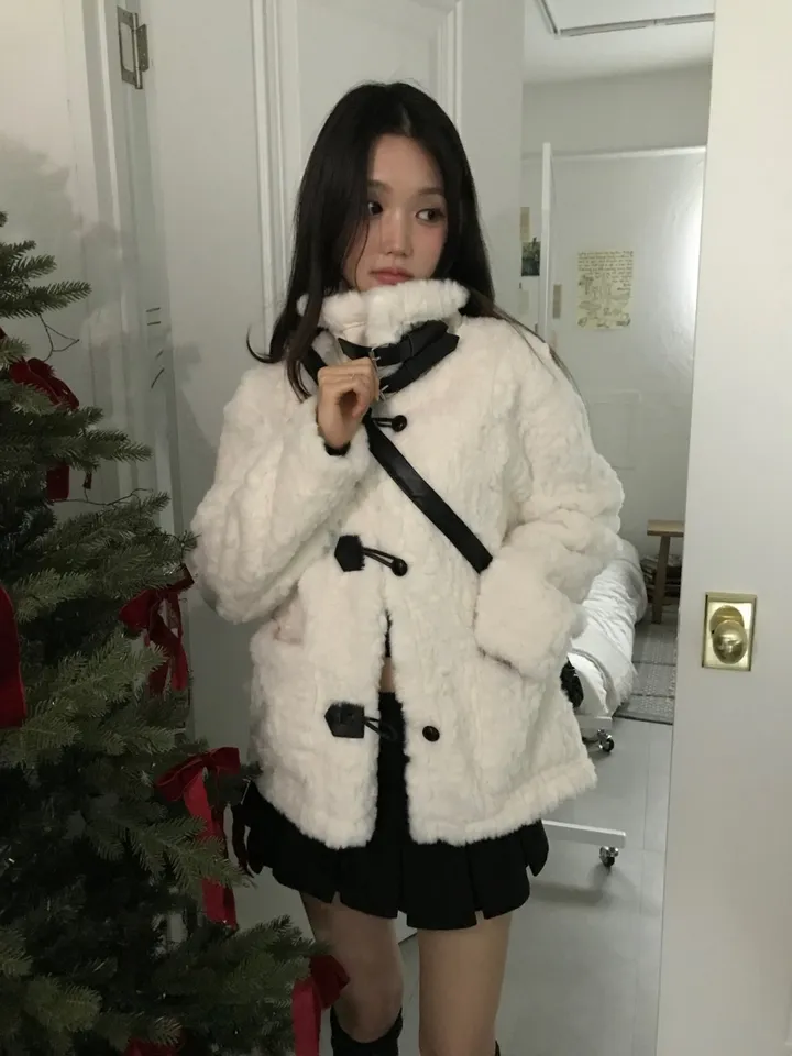 [폭닥폭닥🤍🖤/MD추천✨]더플 양털 떡볶이 버클 퍼 자켓 상세 이미지 7