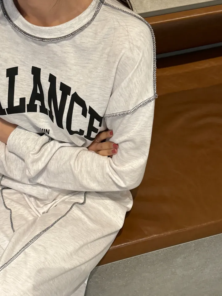 (F~2XL/부분당일발송/자체제작/주문폭주~)리노 맨투맨 팬츠 셋업 레터링 배색 리버스 스티치 트레이닝 투피스 세트 상세 이미지 28