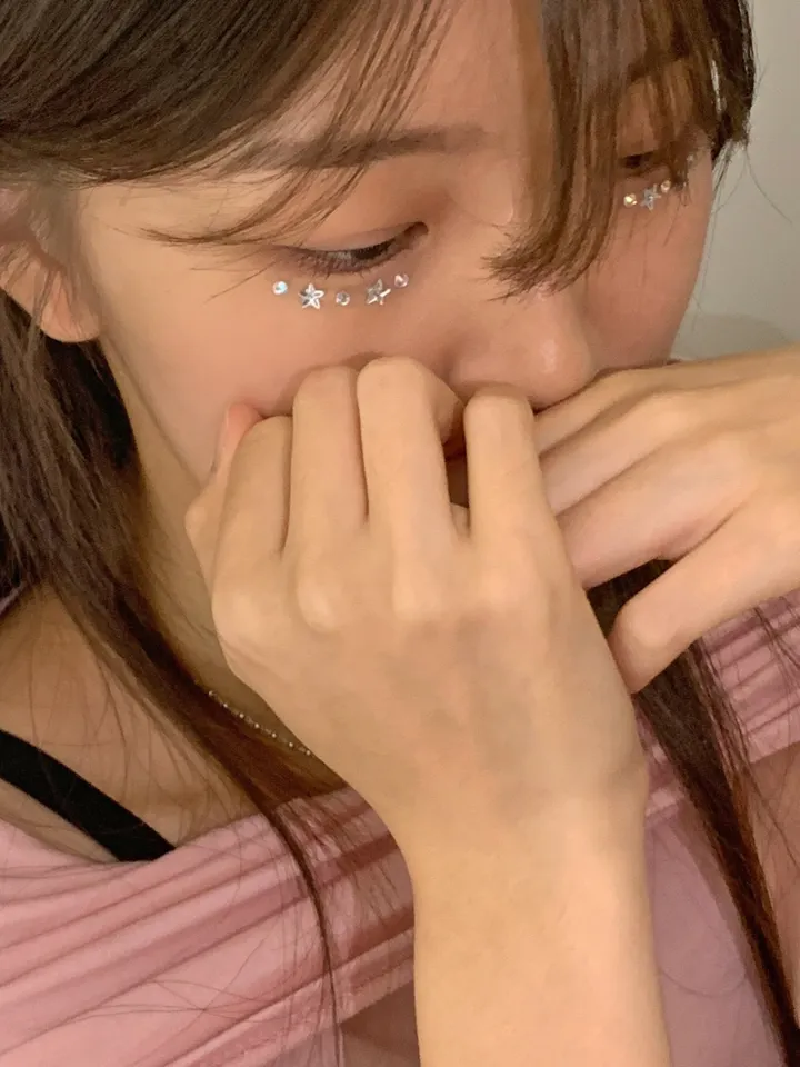 [ 당일출고 / 10type ] 비쥬얼아트 페스티벌 반짝이 워터밤 흠뻑쇼 파티 얼굴 페이스 아트 보석 파츠 펄 포인트 크리스마스 스티커 *2개 이상 구매 시 할인 상세 이미지 13
