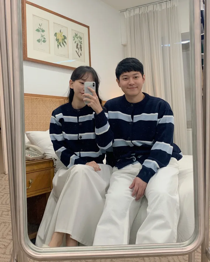 커플룩,시밀러룩베리 단가라 커플가디건 스트라이프 라운드가디건 시밀러룩 봄 꽃놀이 벚꽃 상세 이미지 13