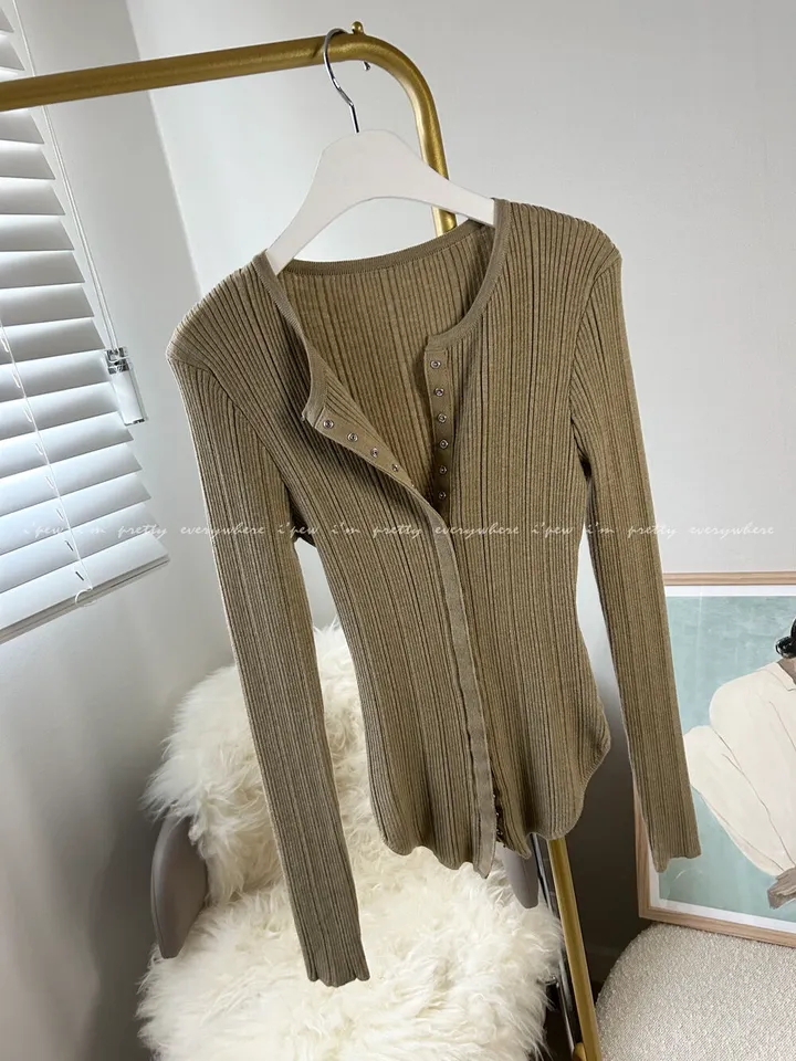 (강추)쫀쫀 슬림 골지 똑딱이 가디건 -3color / 3부팬츠 반바지 치마바지 데님 청바지 원피스 후드 맨투맨 상세 이미지 60