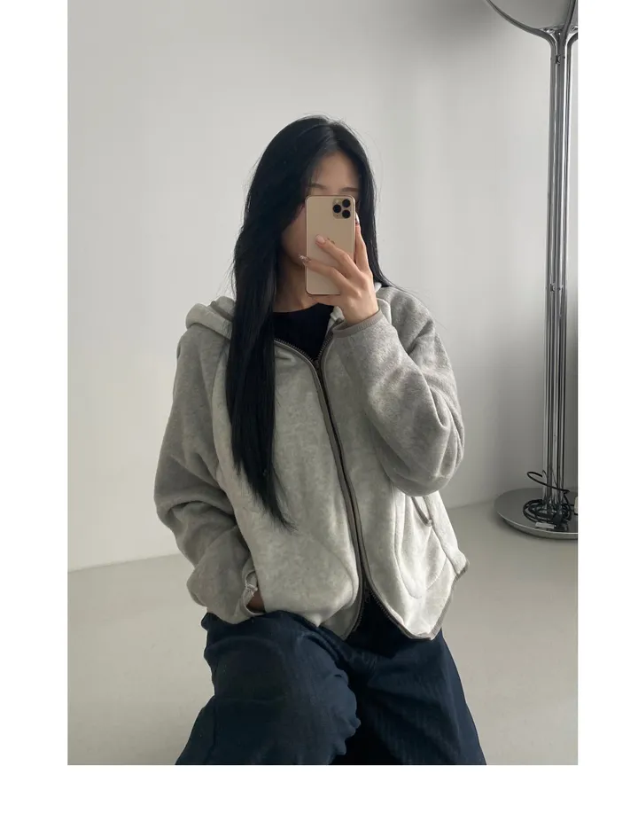긴팔 티셔츠 모델 착용 이미지-S1L37