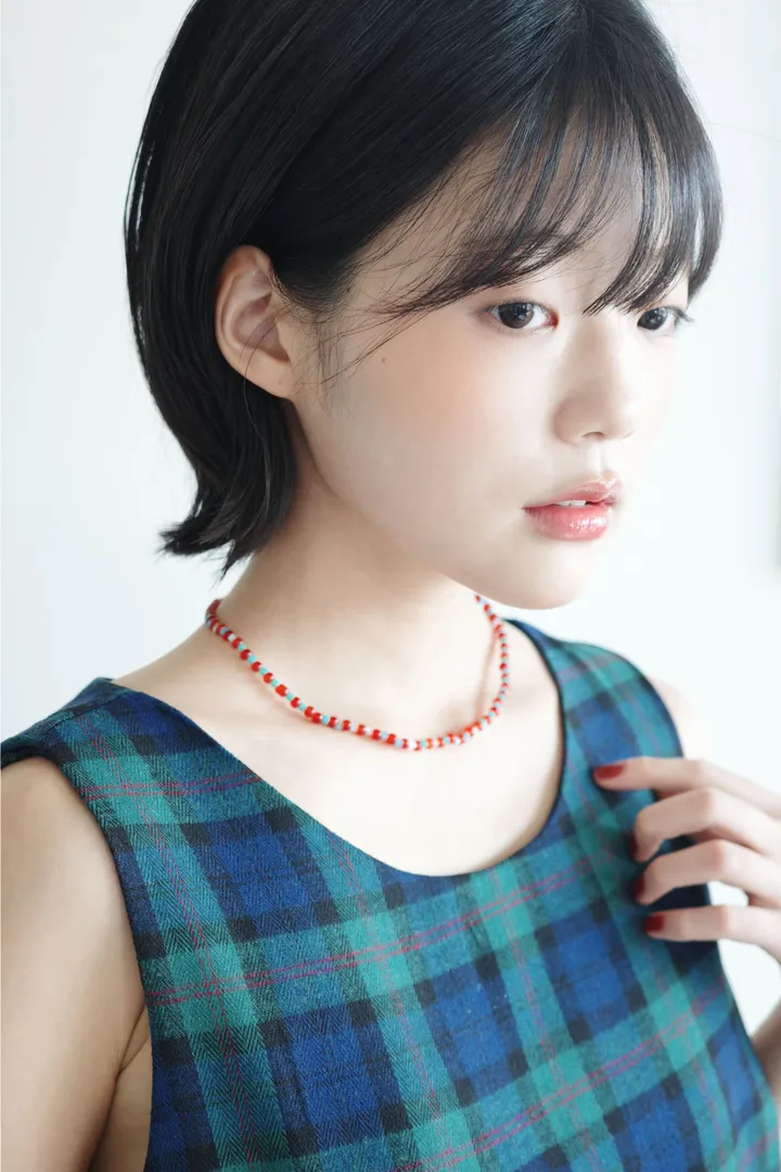 악세사리 모델 착용 이미지-S1L7