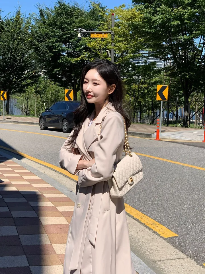 [고퀄리티🔥] 바비 트렌치코트 / 롱코트 트렌치자켓 롱자켓 벨트자켓 벨트코트 케이프자켓 케이프코트 블레이저 세미정장 정장자켓 빅사이즈 루즈핏 노카라자켓 핸드메이드 코트 트위드자켓 야상 가죽자켓 스웨이드자켓 가을자켓 봄자켓 수입의류 가을코트 바바리코트 상세 이미지 21