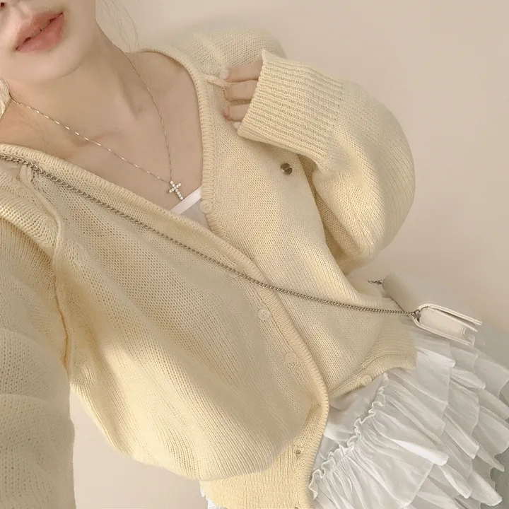 [벚꽃룩🌸/군살커버] 파스텔 브이넥 펜던트 와펜 포인트 크롭 니트 봄가디건 색감맛집 상세 이미지 19