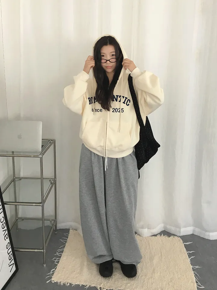 [퀄보장!🤍/6color 자수레터링 아방핏 데일리 후드집업] 로맨틱자수레터링후드집업 상세 이미지 12