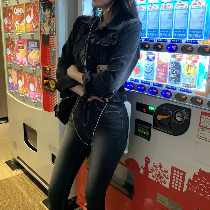 재입고완료 [ 인스타폭주템🐰🖤 ] 포트 흑청 데님 청자켓 크롭 봄 자켓 상세 이미지 21