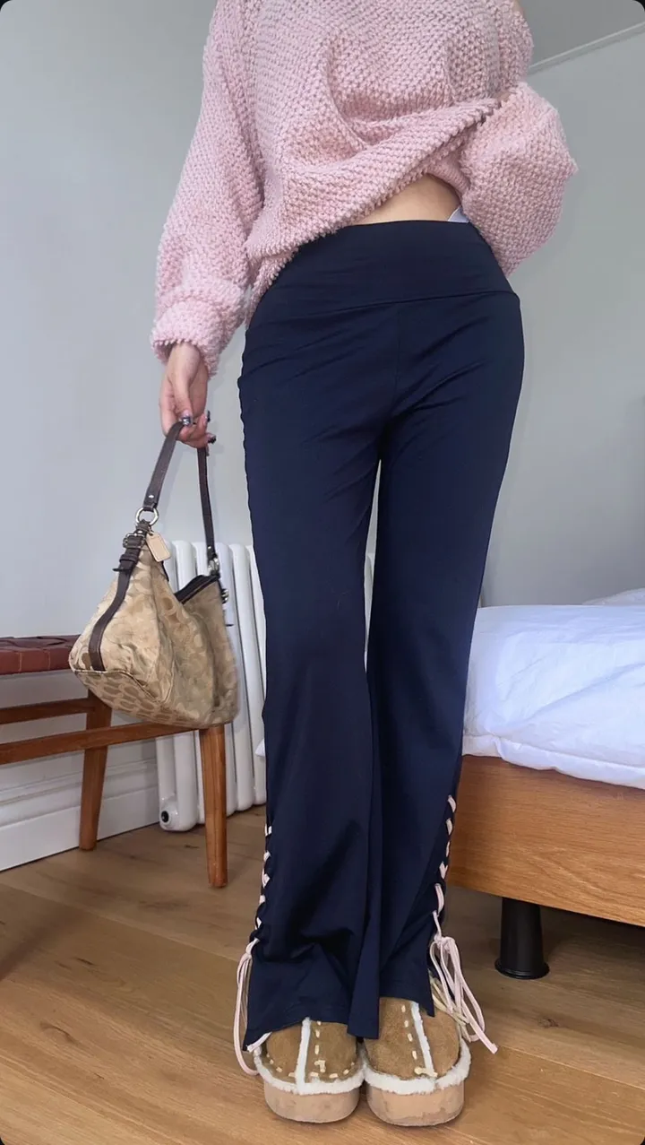 아일렛 스니커즈 부츠컷 레깅스pt 상세 이미지 1