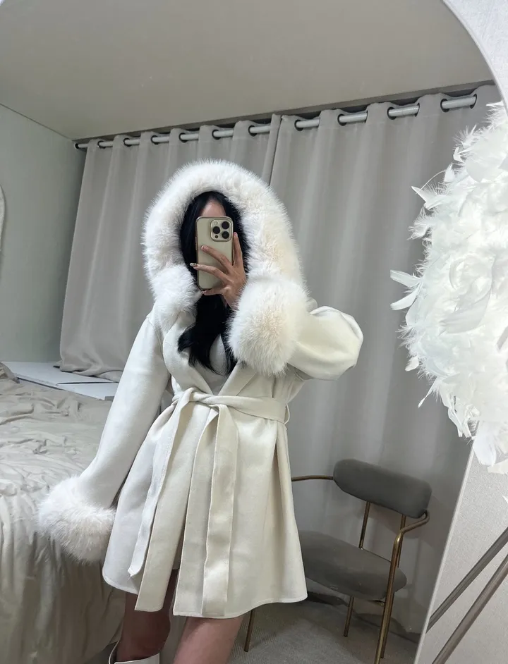 [가성비MD완전강추] 2color 폭스퍼+페이크퍼 후드 미니 벨트SET 코트 *연말룩 크리스마스룩 데이트룩 겨울코트 추천 짧은 코트 퍼 탈부착 가능* 상세 이미지 22